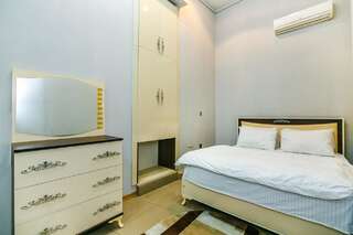 Апартаменты Сozy Apartment in the city center by Time Group Баку Апартаменты с 3 спальнями-10