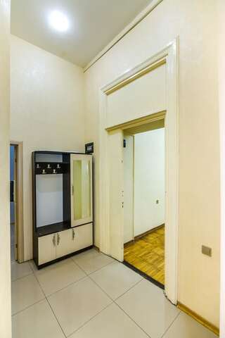 Апартаменты Сozy Apartment in the city center by Time Group Баку Апартаменты с 3 спальнями-14