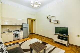 Апартаменты Сozy Apartment in the city center by Time Group Баку Апартаменты с 3 спальнями-46