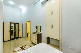 Апартаменты Сozy Apartment in the city center by Time Group Баку Апартаменты с 3 спальнями-9